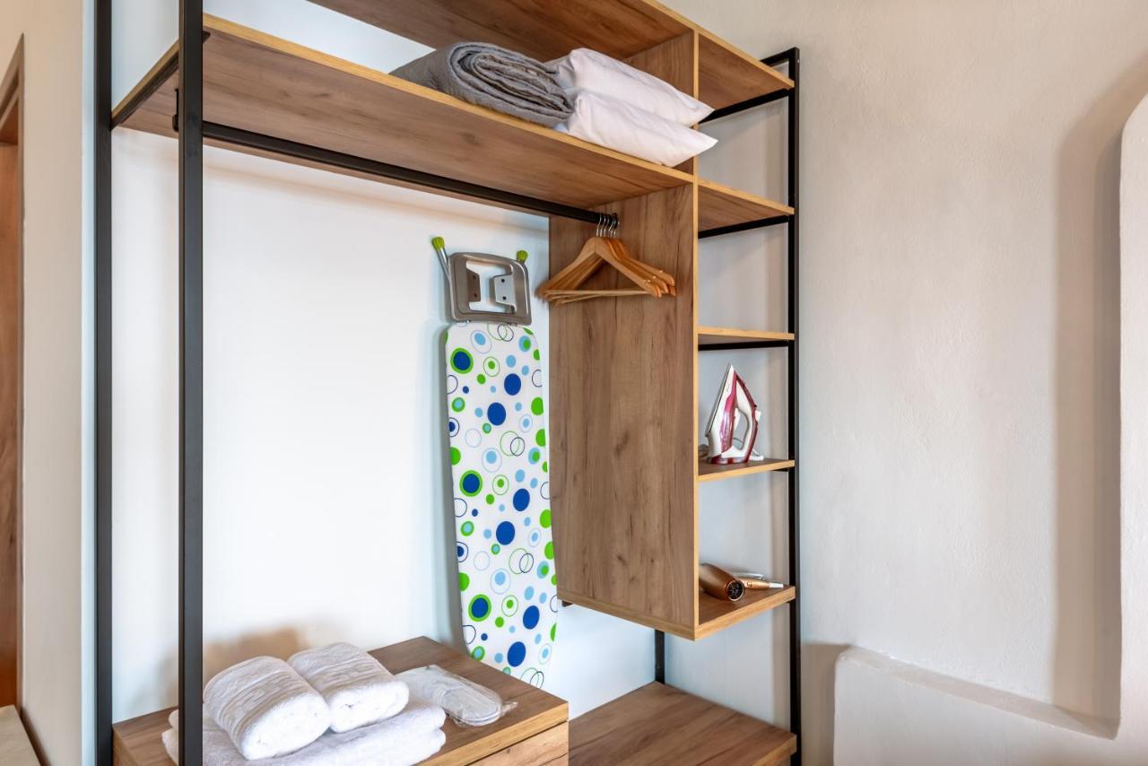 Superb Apartments Kriaras Sea View In Sfakia Khora Sfakion Bagian luar foto