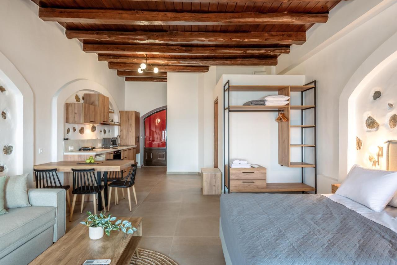 Superb Apartments Kriaras Sea View In Sfakia Khora Sfakion Bagian luar foto