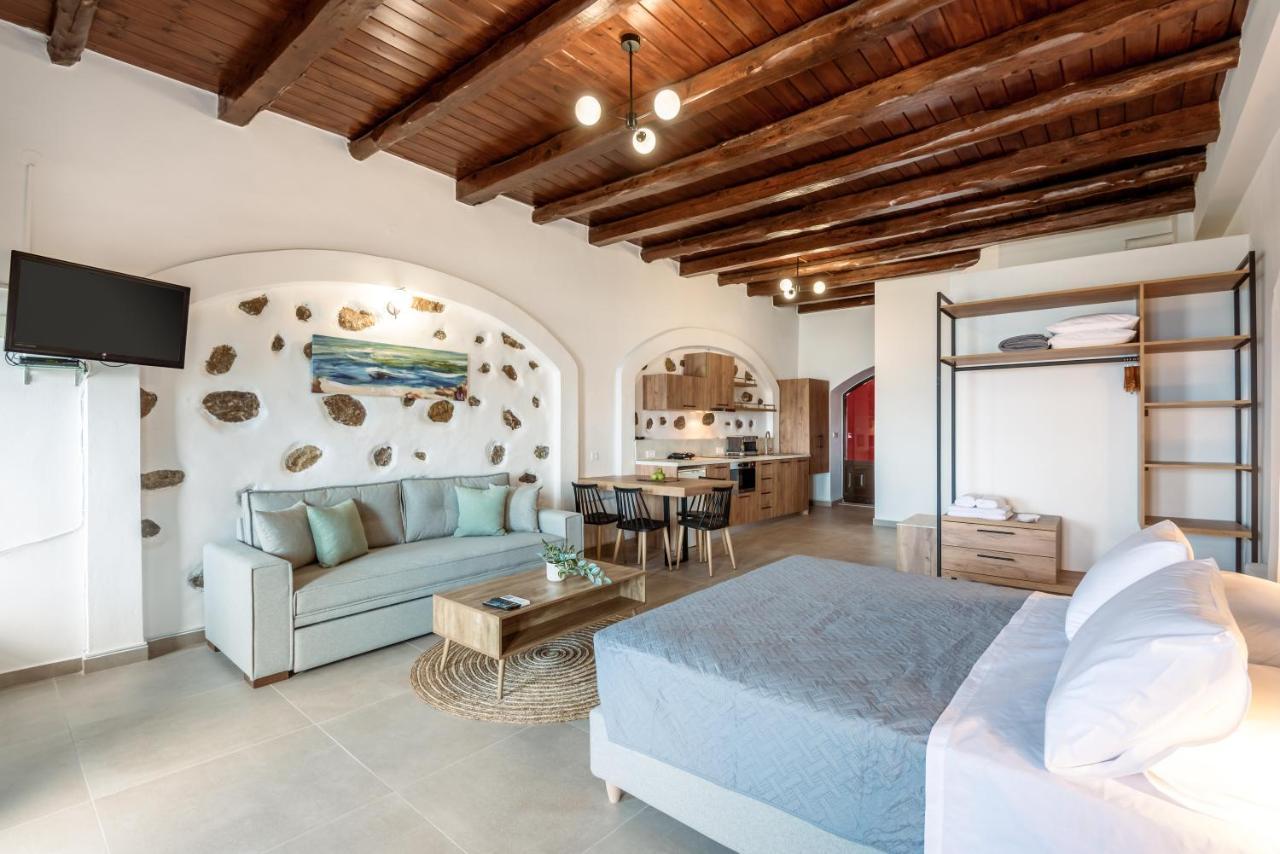 Superb Apartments Kriaras Sea View In Sfakia Khora Sfakion Bagian luar foto