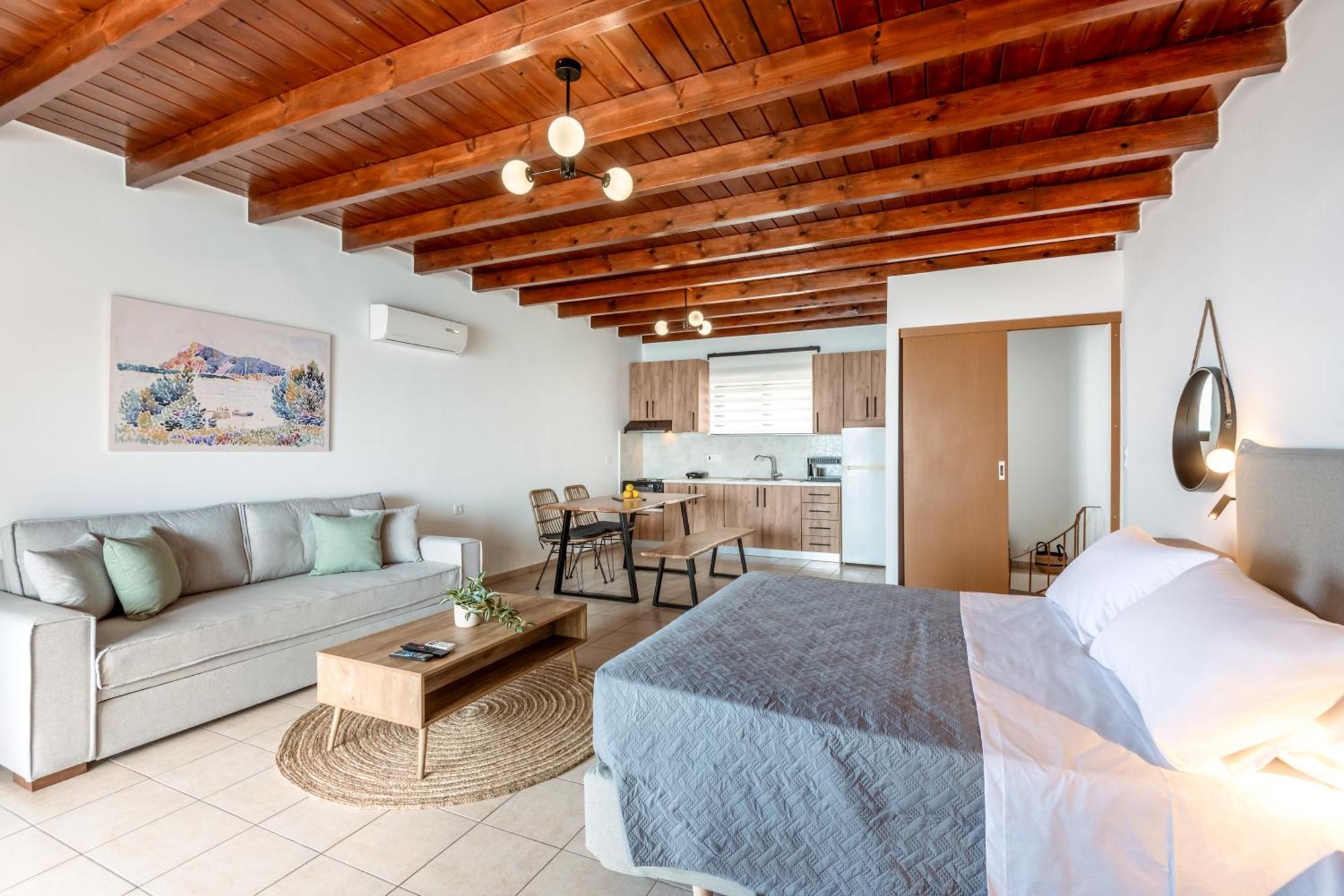 Superb Apartments Kriaras Sea View In Sfakia Khora Sfakion Bagian luar foto
